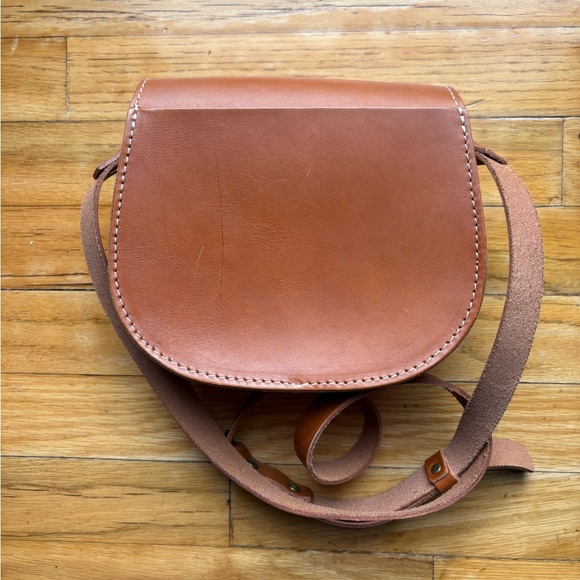 Portland Leather Saddle Brown Crossbody Bag - Picture 2 of 2
